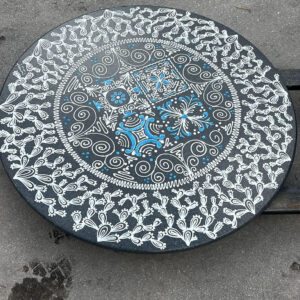 Lava stone table (Diameter 120cm) black blue