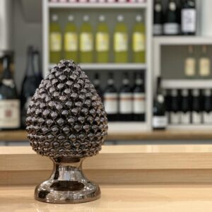 Pine cone bronze